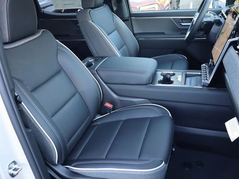 New 2026 GMC Sierra EV Elevation image 28