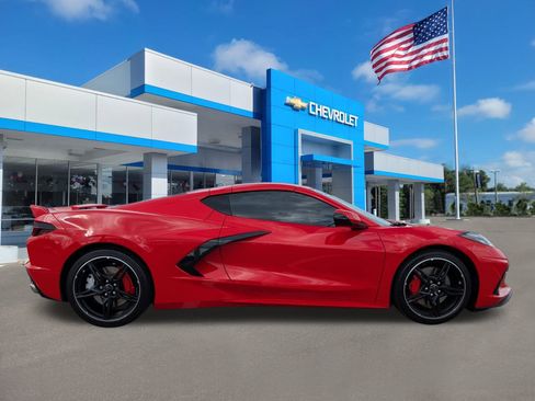 Used 2020 Chevrolet Corvette Stingray Preferred Cpe w/ 2LT Preferred Equipment Group image 3