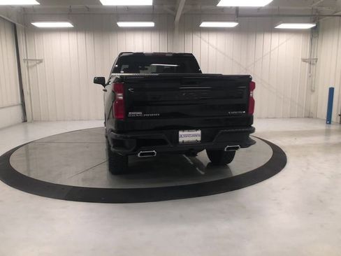 Used 2019 Chevrolet Silverado 1500 Custom Trail Boss w/ Infotainment Package AWD/4WD image 7