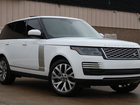 Used 2019 Land Rover Range Rover HSE image 2