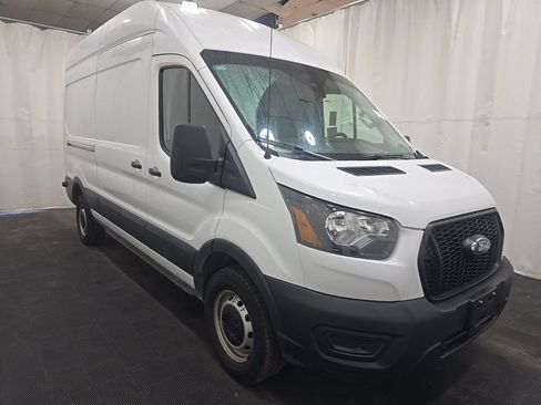 Used 2024 Ford Transit 250 148 High Roof RWD image 3