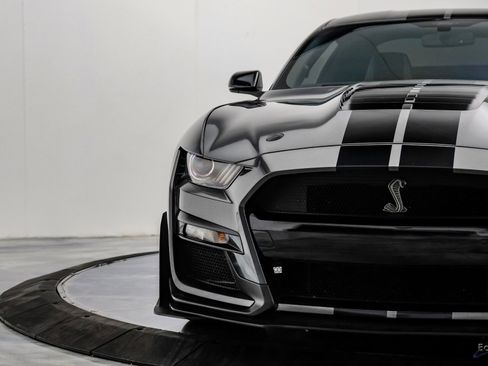 Used 2020 Ford Mustang Shelby GT500 w/ Technology Package RWD image 30