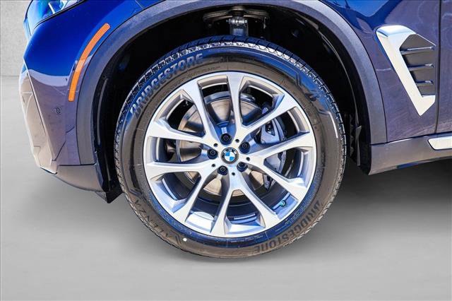 Used 2026 BMW X5 xDrive40i w/ Climate Comfort Package AWD/4WD image 9