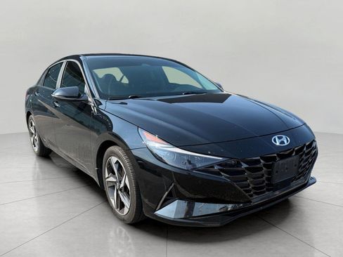 Used 2022 Hyundai Elantra Limited FWD image 5