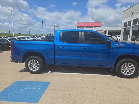 Used 2024 Chevrolet Silverado 1500 RST w/ Z71 Off-Road Package image 5