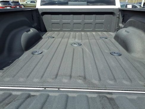 Used 2025 RAM 3500 Limited AWD/4WD image 19