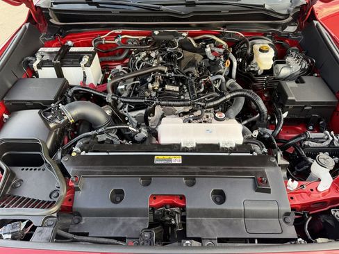 Used 2025 Toyota Tacoma Limited image 32