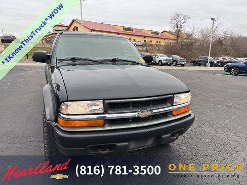 Used 2000 Chevrolet S10 Pickup LS w/ Preferred Equipment Group image 7