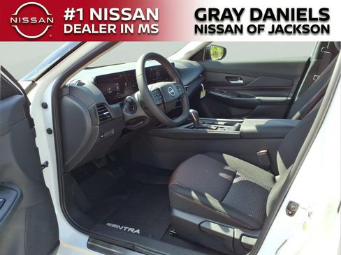 New 2026 Nissan Sentra SR w/ Floor Mat Package FWD image 24