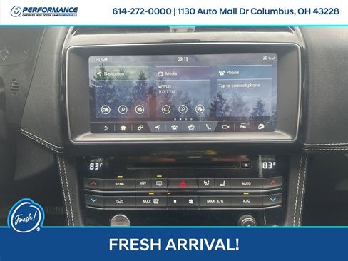 Used 2017 Jaguar F-PACE R-Sport image 19