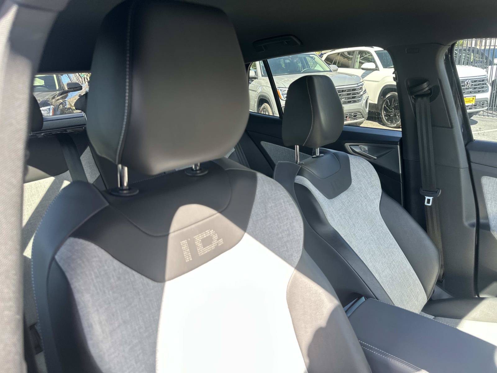 Certified 2023 Volkswagen ID.4 Pro RWD image 27