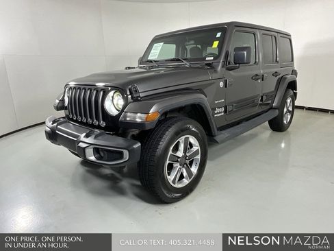 Used 2019 Jeep Wrangler Unlimited Sahara w/ Safety Group image 4