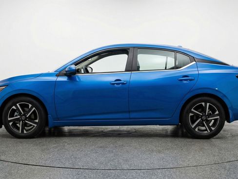 Used 2025 Nissan Sentra SV image 5