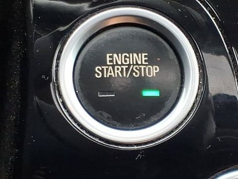 Used 2019 Buick Encore Essence w/ Experience Buick Package AWD/4WD image 21
