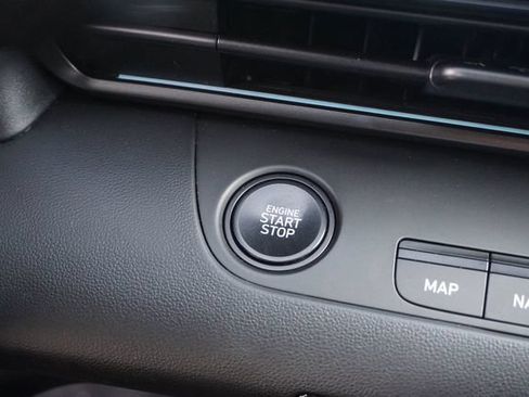 Used 2025 Hyundai Elantra SEL FWD image 23