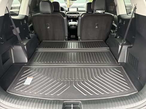 Used 2022 Kia Telluride EX w/ EX Premium Package AWD/4WD image 17