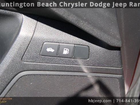 Used 2018 Honda Clarity Touring image 16