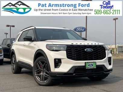 New 2025 Ford Explorer ST-Line w/ Premium Package