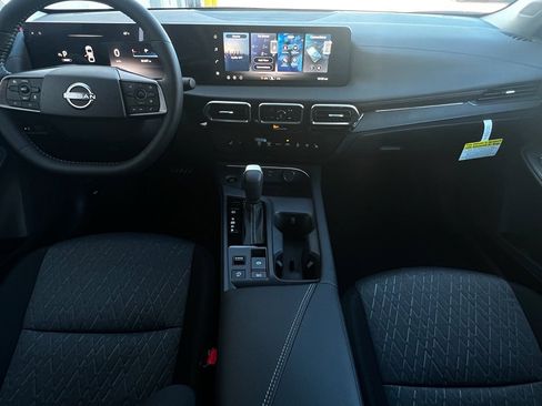 New 2026 Nissan Sentra SV w/ SV Convenience Package FWD image 16