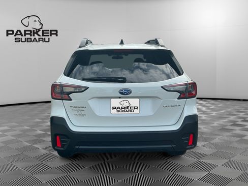 Used 2022 Subaru Outback Premium AWD/4WD image 4