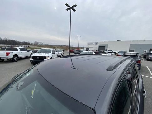 Used 2024 Jeep Grand Cherokee L Altitude image 4