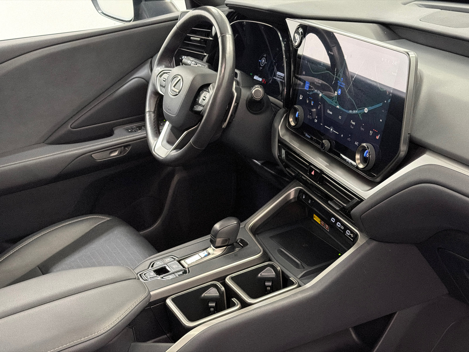 Used 2025 Lexus TX 350 AWD w/ Technology Package image 11