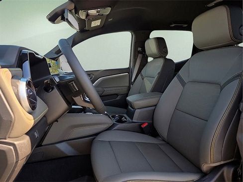 New 2026 Chevrolet Colorado ZR2 w/ Off-Road Front Bumper Package image 16