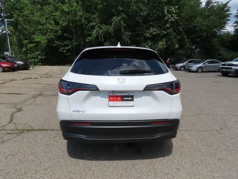 New 2026 Honda HR-V LX image 5