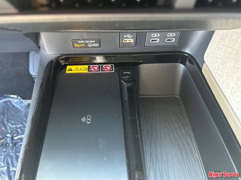 New 2026 Toyota Camry XLE FWD image 21