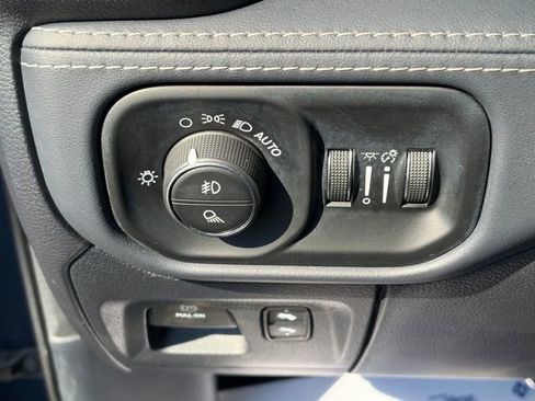 Used 2022 RAM 1500 Limited image 25