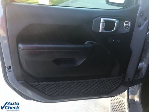 Used 2023 Jeep Wrangler Unlimited Rubicon image 21