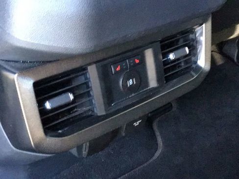 Used 2024 Ford F250 Platinum w/ FX4 Off-Road Package image 14