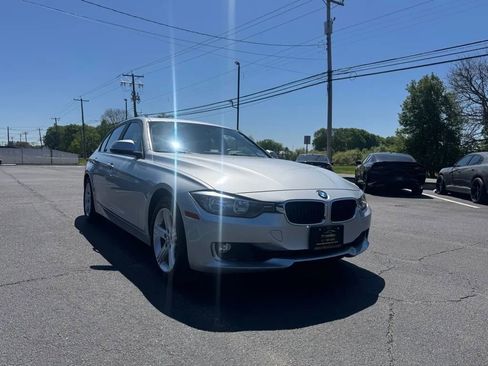 Used 2013 BMW 328i xDrive Sedan AWD/4WD image 4