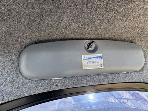 Used 2001 BMW 330i Sedan RWD image 22