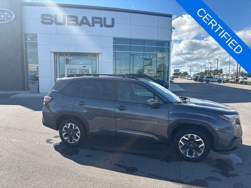 Used 2026 Subaru Forester Premium AWD/4WD image 2