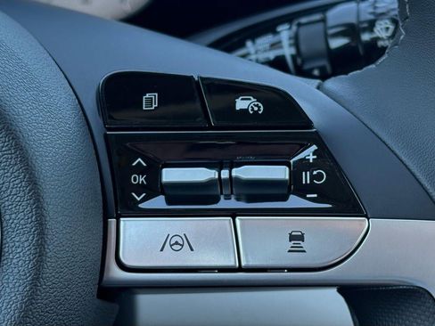 New 2026 Hyundai Elantra Limited FWD image 51