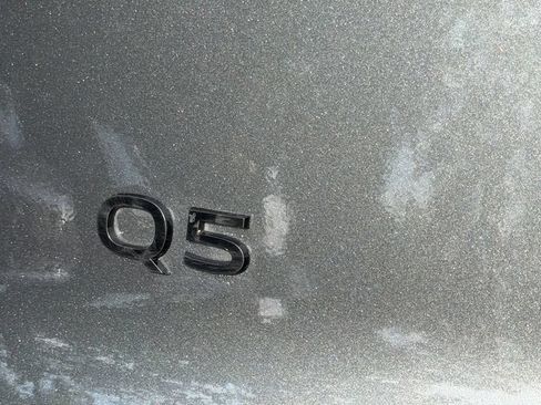 Used 2025 Audi Q5 Premium w/ Convenience Package AWD/4WD image 29