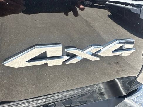 Used 2023 RAM 1500 Laramie AWD/4WD image 12