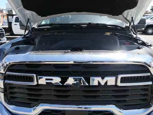 New 2026 RAM 5500 Tradesman w/ Chrome Appearance Group AWD/4WD image 26