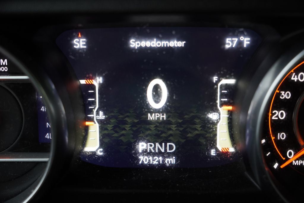 Used 2020 Jeep Wrangler Unlimited Sahara AWD/4WD image 7