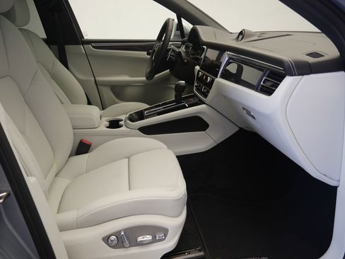 New 2026 Porsche Macan S AWD/4WD image 22