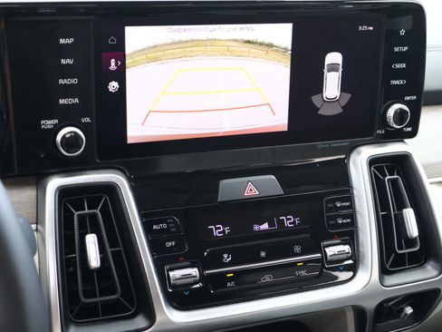 Used 2023 Kia Sorento EX w/ Panoramic Sunroof Package image 31