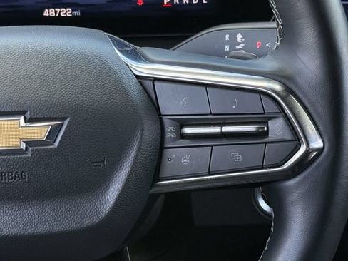 Used 2024 Chevrolet Traverse LT FWD image 17