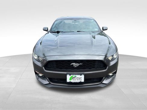 Used 2016 Ford Mustang Coupe RWD image 2
