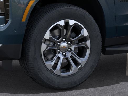 New 2026 Chevrolet Suburban LT w/ Comfort Package RWD image 10