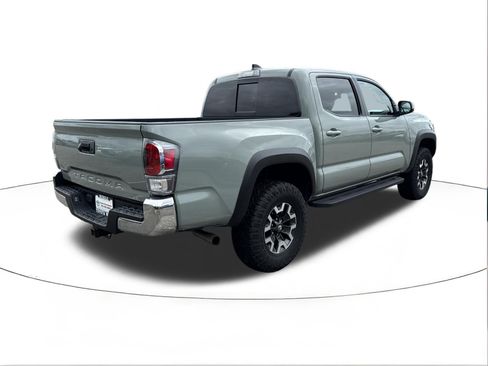 Used 2023 Toyota Tacoma TRD Off-Road AWD/4WD image 3