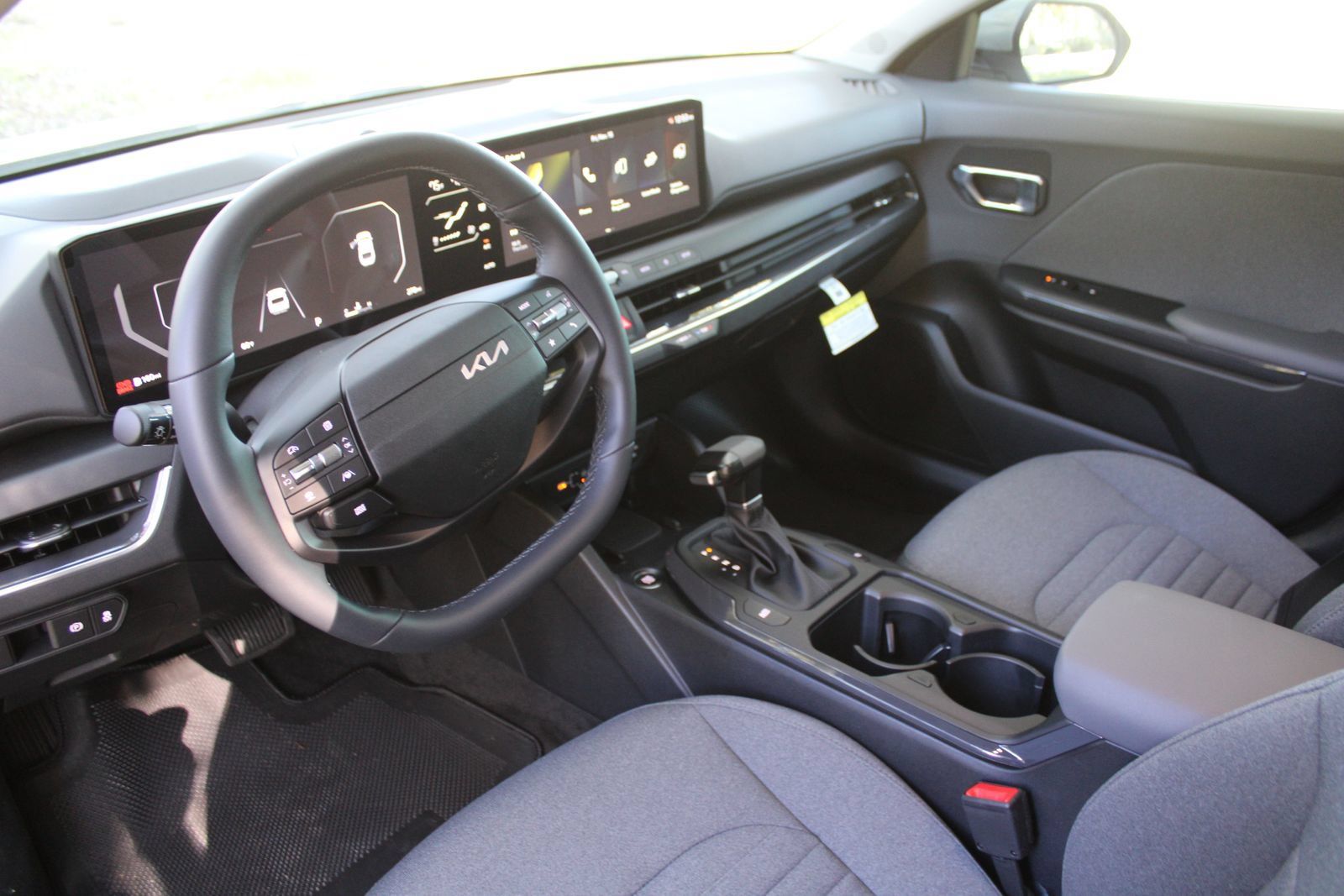 New 2026 Kia K4 EX FWD image 20