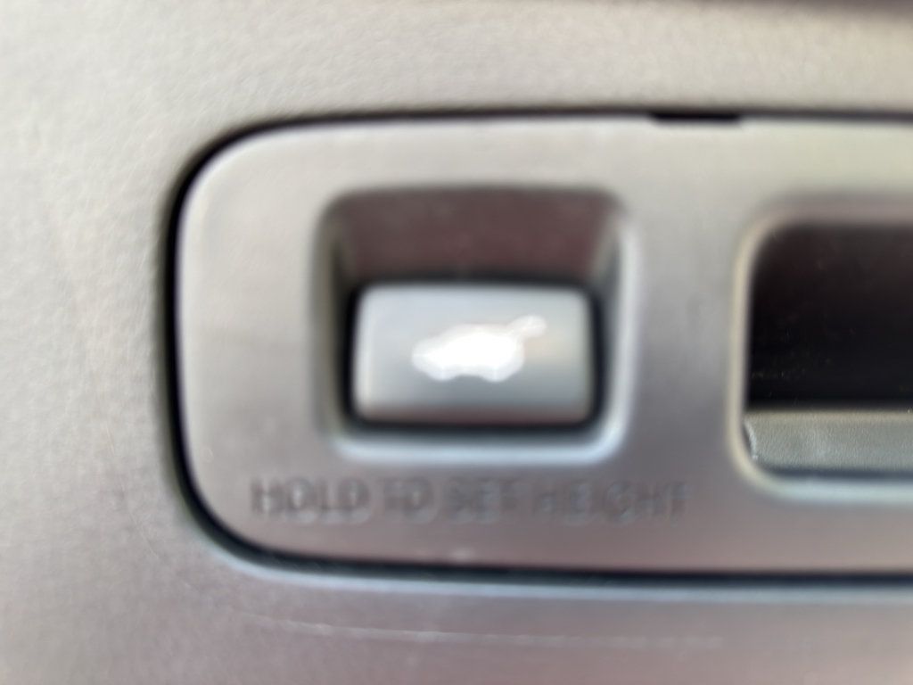 Used 2024 Honda CR-V EX-L image 8