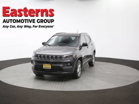 Used 2024 Jeep Compass Latitude AWD/4WD image 50