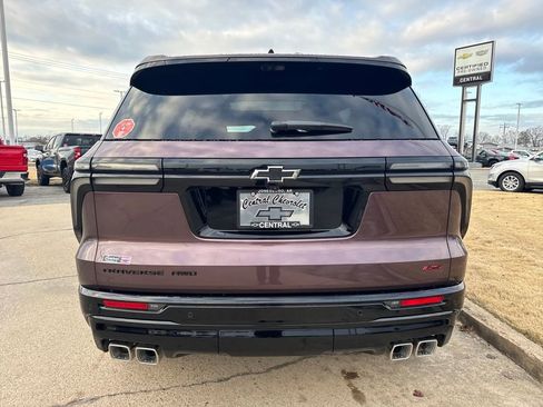 New 2026 Chevrolet Traverse RS w/ LPO, Floor Liner Package image 5